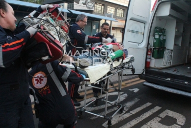 foto de Homem é socorrido em estado gravíssimo ao ser atropelado por ônibus da TCCC em Maringá