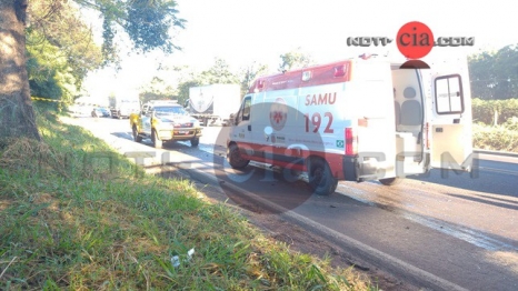 foto de Colisão traseira deixa um morto e outro gravemente ferido neste momento na PR-323