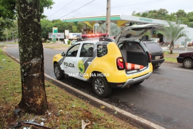 foto de Motorista bate em árvore e fica gravemente ferido em Maringá