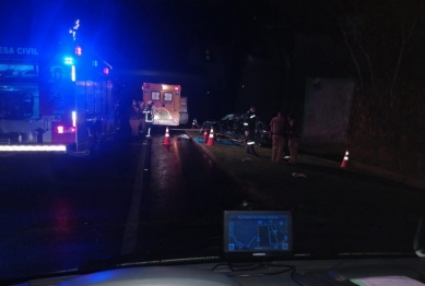 foto de Homem de 36 anos, morre após ter carro atingido por caminhão na rodovia BR-376 em Nova Esperança