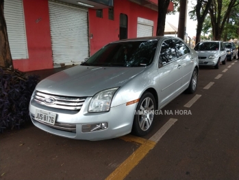 foto de Ciclista é socorrido em estado grave após bater em carro estacionado em Maringá