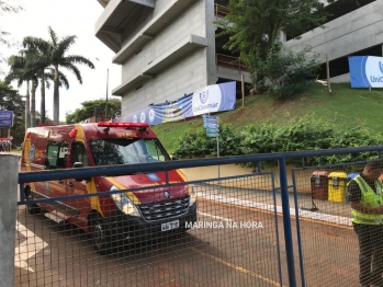 foto de Três pessoas ficam feridas após queda de laje no interior de uma instituição de ensino superior em Maringá