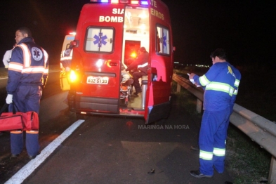 foto de Motociclistas sofrem ferimentos graves após baterem motos contra traseira de caminhão no contorno de Mandaguari