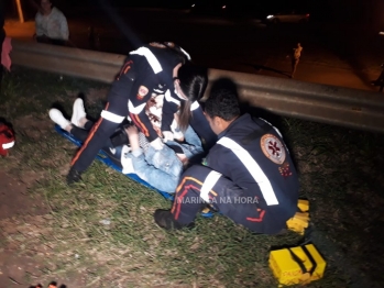 foto de Motorista na contramão provoca acidente grave na rodovia no perímetro urbano de Paiçandu, duas mulheres ficaram feridas. O motorista fugiu do local