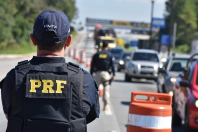 foto de PRF flagra quase 400 ultrapassagens proibidas durante o feriado no Paraná