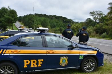 foto de PRF flagra quase 400 ultrapassagens proibidas durante o feriado no Paraná