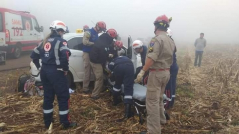 foto de Grave acidente com viatura da PRE deixa uma pessoa morta na BR 163 na região Oeste do Paraná 