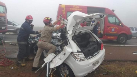 foto de Grave acidente com viatura da PRE deixa uma pessoa morta na BR 163 na região Oeste do Paraná 