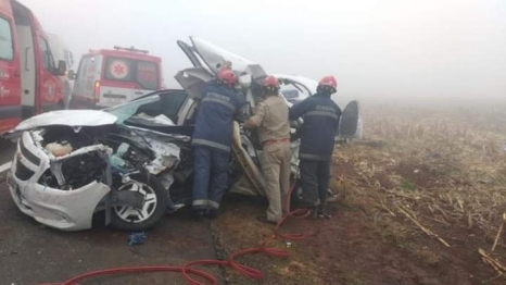 foto de Grave acidente com viatura da PRE deixa uma pessoa morta na BR 163 na região Oeste do Paraná 