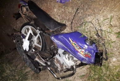 foto de Adolescente morre após bater moto de frente com carro entre Nova Esperança e Uniflor