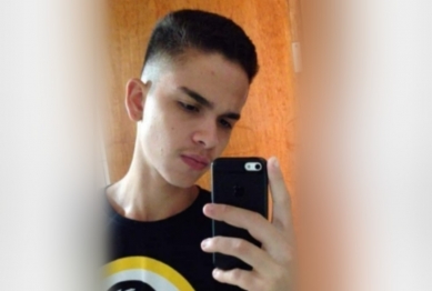 foto de Adolescente morre após bater moto de frente com carro entre Nova Esperança e Uniflor