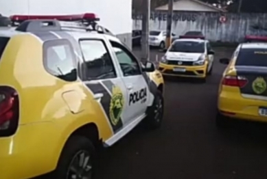 foto de Homem é preso e menor apreendido após trocarem tiros com policiais em Iguatemi