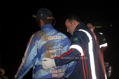 foto de Carro capota e atinge ciclista no início da duplicação da rodovia em Paiçandu