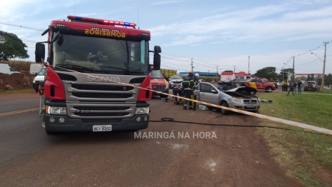 foto de Colisão entre carro e camionete deixa três pessoas feridas em Maringá