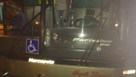 foto de Ônibus é crivado de bala em tentativa de assalto na região de Maringá