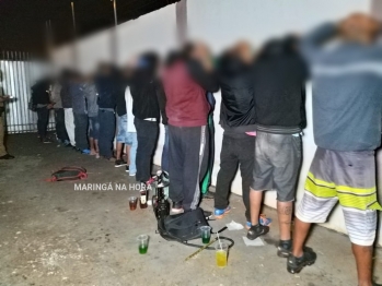 foto de Operação flagra 50 adolescentes em festas clandestinas regadas a bebida alcoólica drogas em Maringá