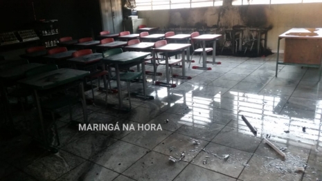 foto de Sarandi  - Suposto incêndio criminoso em escola municipal 