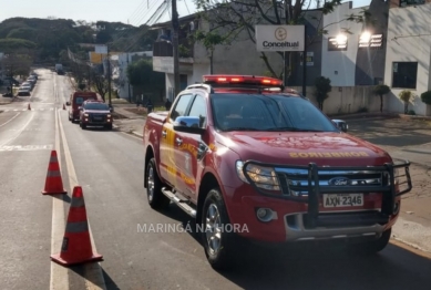 foto de Câmera mostra motociclista batendo em poste na Zona 6 de Maringá