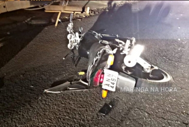 foto de Motociclista é socorrido em estado grave após bater na traseira de caminhão em Maringá