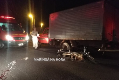 foto de Motociclista é socorrido em estado grave após bater na traseira de caminhão em Maringá