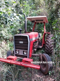 foto de PC de Mandaguaçu recupera trator roubado 