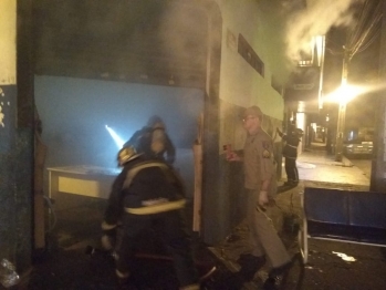 foto de Pessoa morre queimada durante incêndio em imobiliária de Sarandi