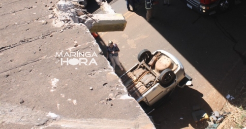 Motorista fica ferida após carro despencar de viaduto em Maringá