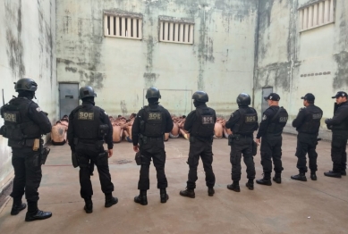 foto de Agentes do DEPEN apreendem celulares e drogas em unidades prisionais de Maringá