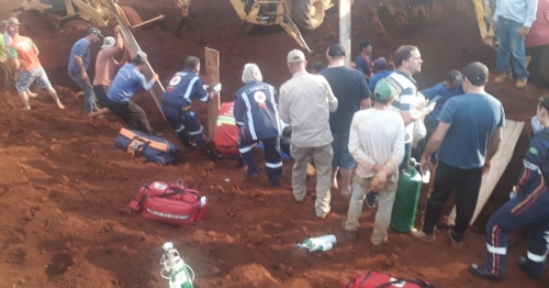 Trabalhadores são soterrados em obra na cidade Marilândia do Sul