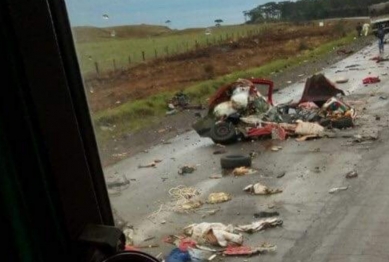 foto de Tragédia: Carro parte ao meio em acidente e vítimas ficam em pedaços na PR-280, entre Palmas a General Carneiro 