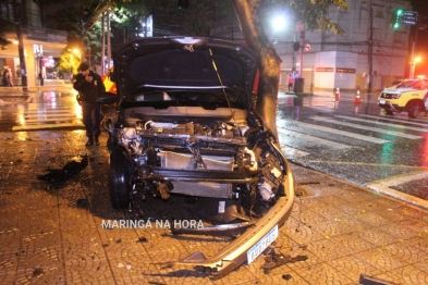 foto de Moça fica inconsciente  após acidente grave na área central de Maringá