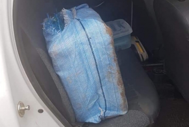 foto de Avião carregado com cocaína que saiu de Maringá faz pouso forçado na capital Paranaense