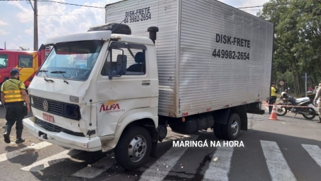 foto de Acidente grave envolvendo duas motos e caminhão no Jardim Universitário em Maringá 