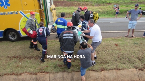 foto de Urgente - motorista é ejetado durante capotamento na BR-376 em Mandaguaçu