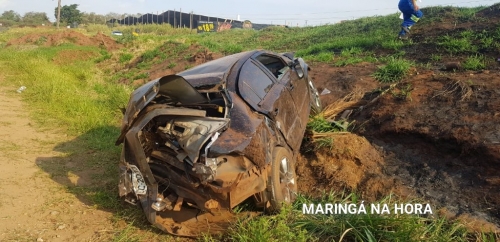 foto de Milagre - Mãe e filha sobrevivem a capotamento violento na BR-376 entre o Distrito de Iguatemi e Mandaguaçu