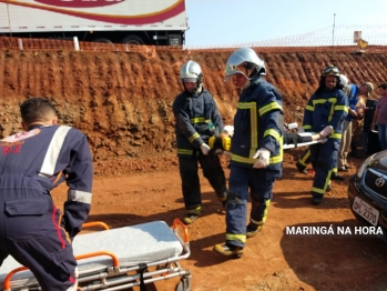 foto de Mulher dorme ao volante e capota caminhonete na PR-323 entre Água e Doutor Camargo