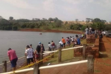 foto de Lamentável – Adolescentes morrem afogados em lago de Apucarana