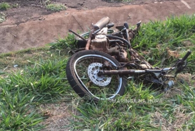 foto de Tragédia - Dois motociclistas morrem em acidente com caminhão na manhã desta quarta-feira