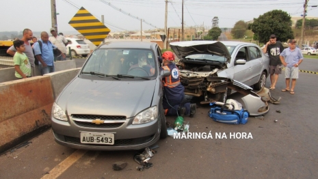 foto de Acidente entre dois carros deixa uma pessoa ferida em Mandaguaçu