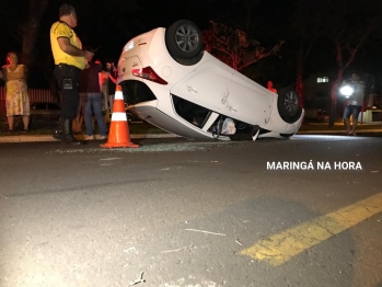 foto de Capotamento na Vila Operária em Maringá 