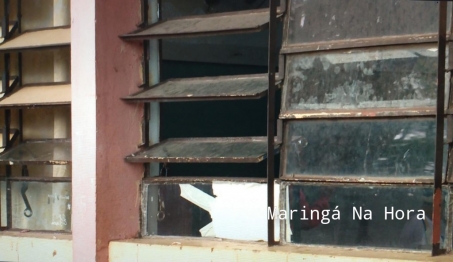 foto de Adolescente invade e quebra janela de escola para ver estudante em Maringá