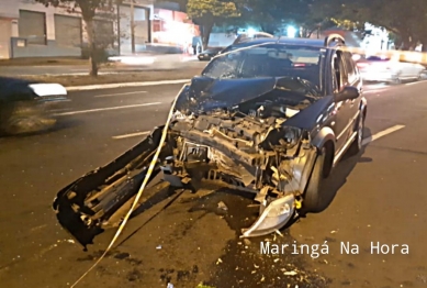 foto de Acidente entre dois carros deixa dez pessoas feridas em Maringá, uma delas em estado gravíssimo