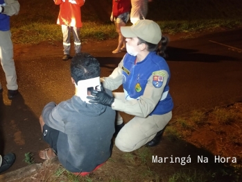 foto de Motorista fica ferido após perder o controle da direção de carro e bater contra poste em Paiçandu