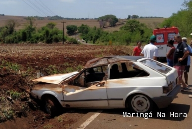 foto de Motorista fica ferido ao perder o controle da direção e bater carro contra barranco na rodovia entre Floresta e Itambé