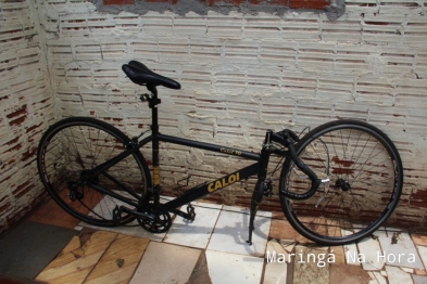 foto de Ciclista de 17 anos tem ferimentos graves ao bater em caminhão parado em Maringá