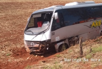 foto de Ao desviar de buraco professora bate carro em micro-ônibus e morre na na rodovia entre Marialva e o Distrito de Aquidaban