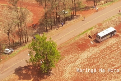 foto de Ao desviar de buraco professora bate carro em micro-ônibus e morre na na rodovia entre Marialva e o Distrito de Aquidaban