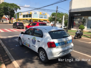 foto de Motociclista bate em placa de sinalização após acidente em Maringá 