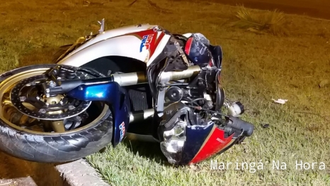 foto de Motociclista morre após bater em poste, em Maringá