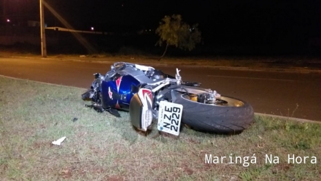 foto de Empresário morre ao bater moto de alta cilindradas em poste em Maringá